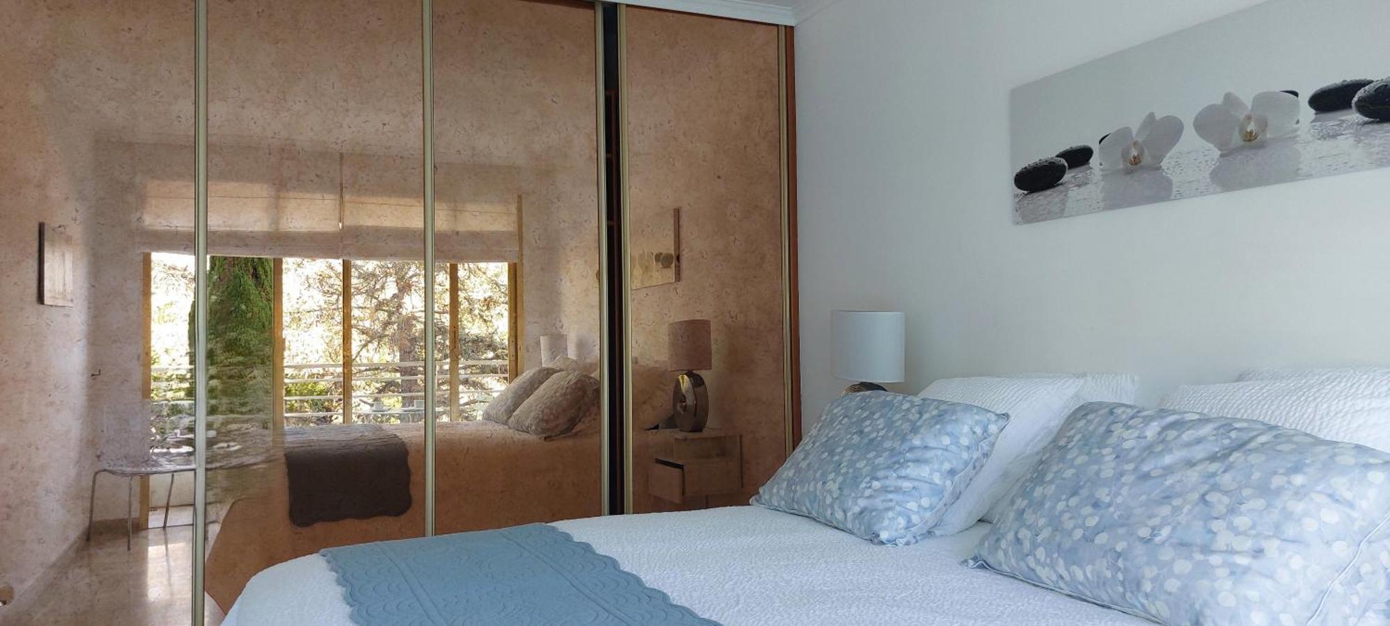 - Sea View- Swimming Pool - Parking - Apartment