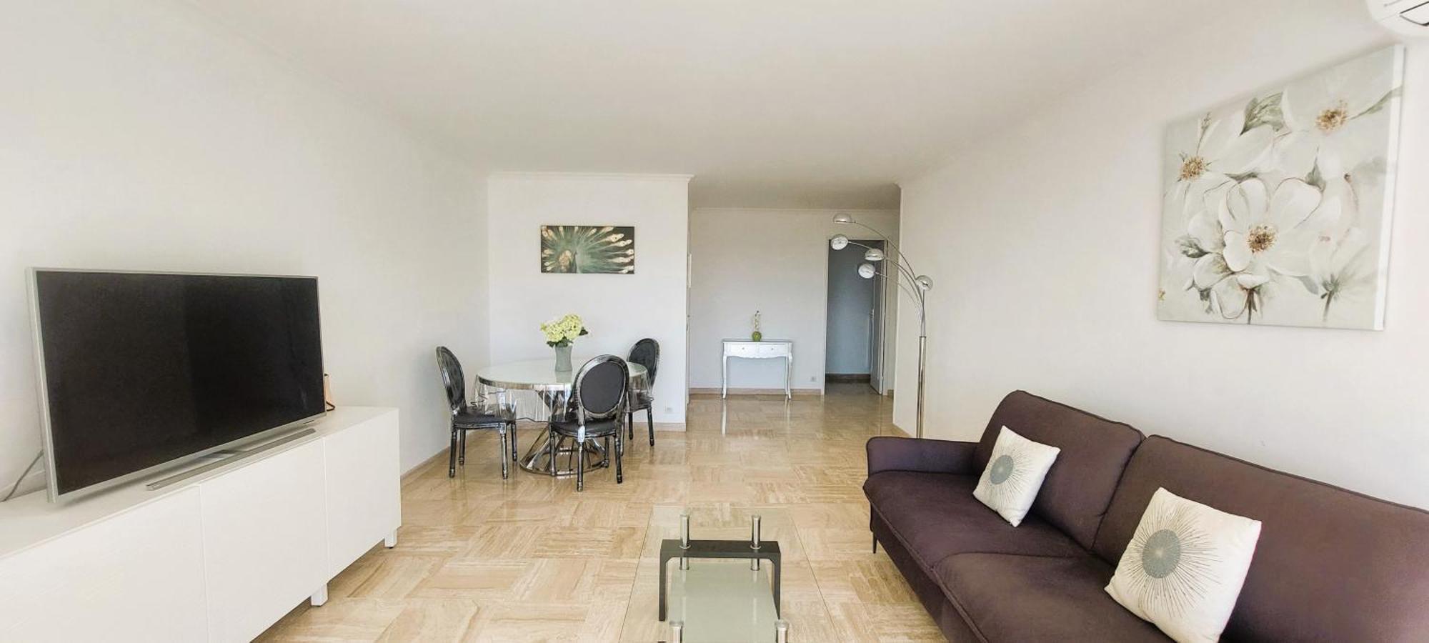 - Sea View- Swimming Pool - Parking - Apartment *