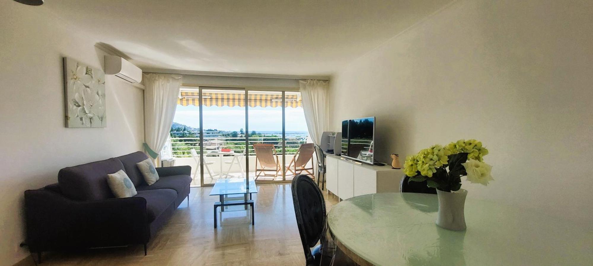 - Sea View- Swimming Pool - Parking - Apartment *